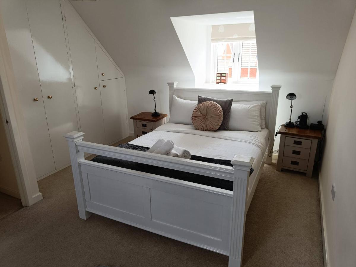 3 Bedroom Townhouse Near Bicester Village Dış mekan fotoğraf