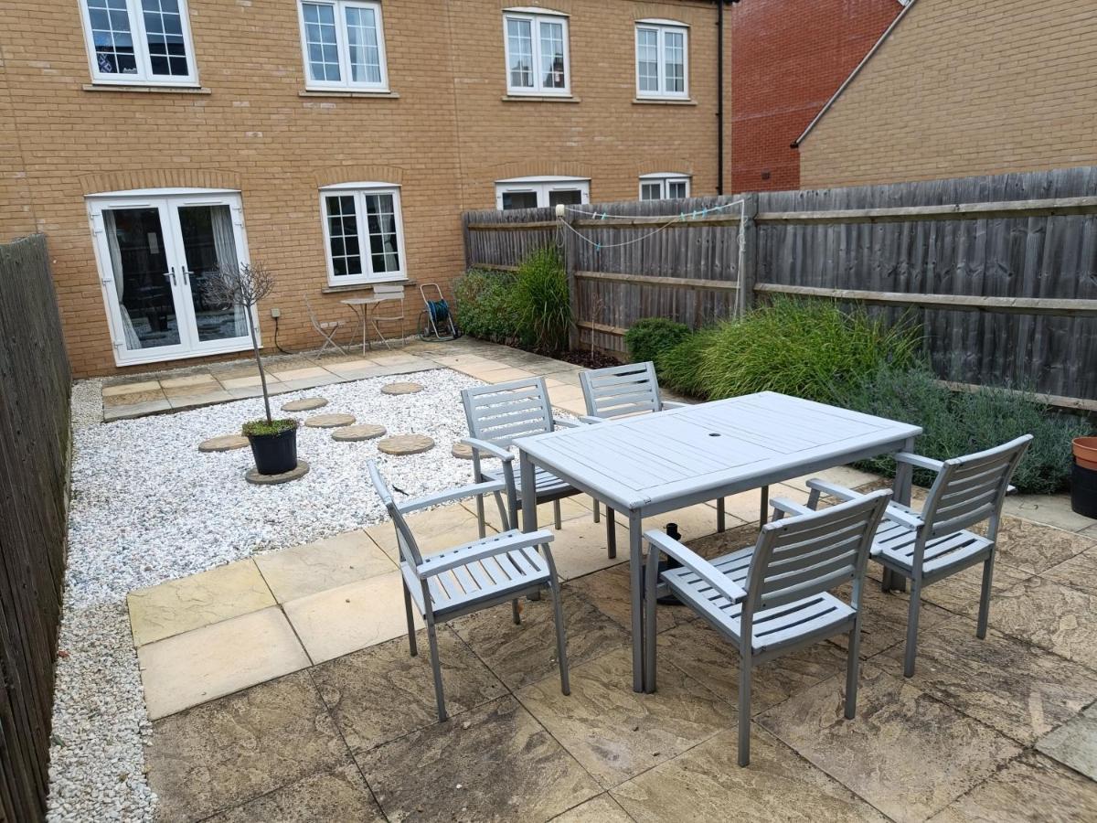 3 Bedroom Townhouse Near Bicester Village Dış mekan fotoğraf