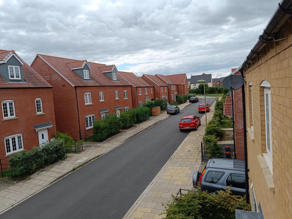 3 Bedroom Townhouse Near Bicester Village Dış mekan fotoğraf